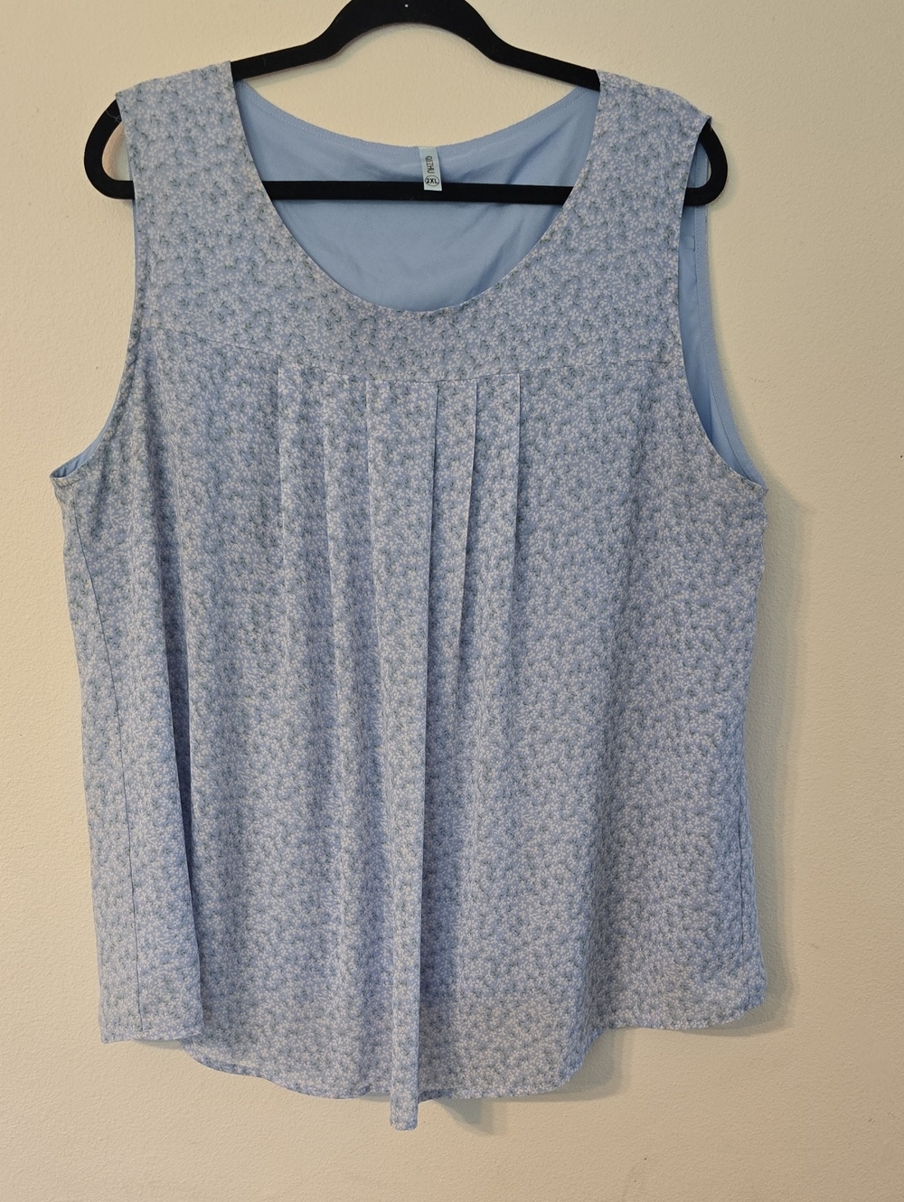 Sleeveless Light Blue Floral Pleated Tank Top